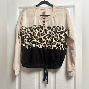 No Boundaries Leopard Waffle Knit Top XL